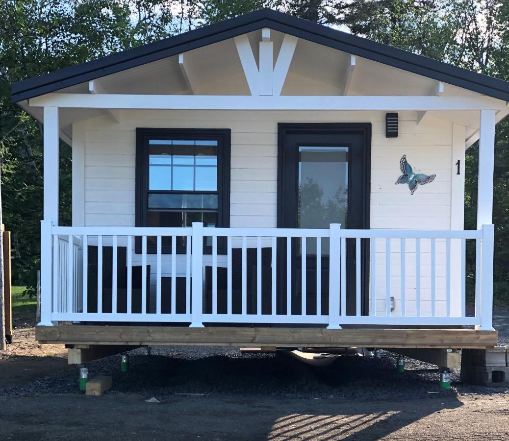 Les chalets de la colline inc Baie-Sainte-Catherine Extérieur photo